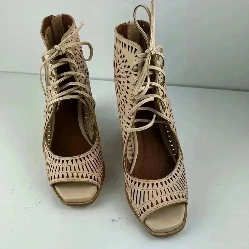 JEFFREY CAMPBELL SIZE 7.5 NW Box WEDGE EYELET CUT OUT LEATHER BOHO OPEN TOE - Picture 3 of 11
